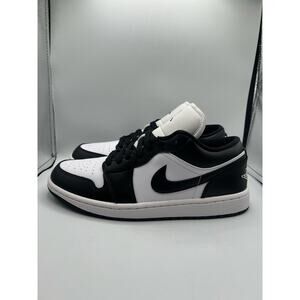 Air Jordan 1 Low “Panda” size 9.5 women’s
